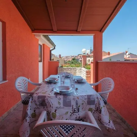 Pleasant Oriana Near The Sea-pula Guest house 3*